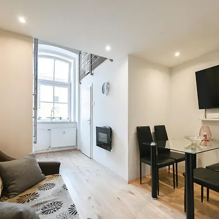 Apartma N'poznam Tobacna 2 Appartement *