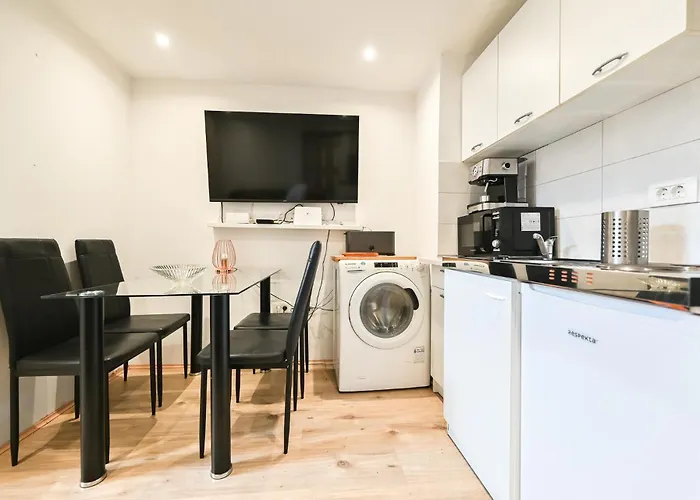 Apartma N'poznam Tobacna 2 * ليوبليانا